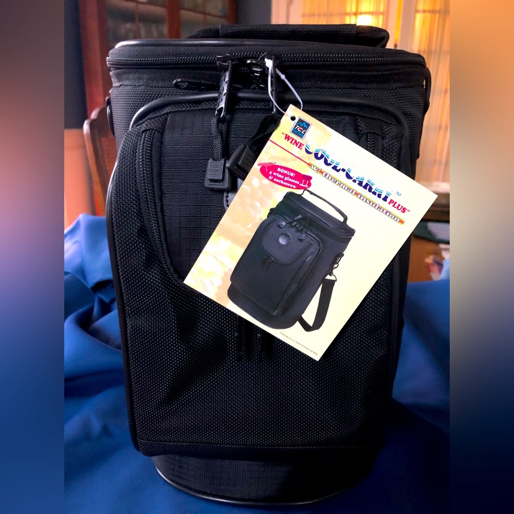 Insulated Wine Carrier by TCL